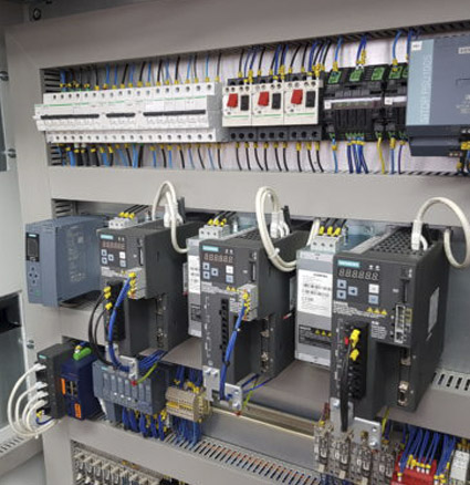 Actualidad 2 Programación de autómatas (PLCs): El cerebro de la automatización industrial